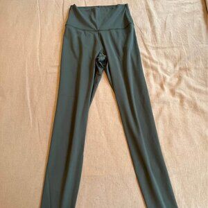 Nike Women’s Dri-Fit Leggings - XS